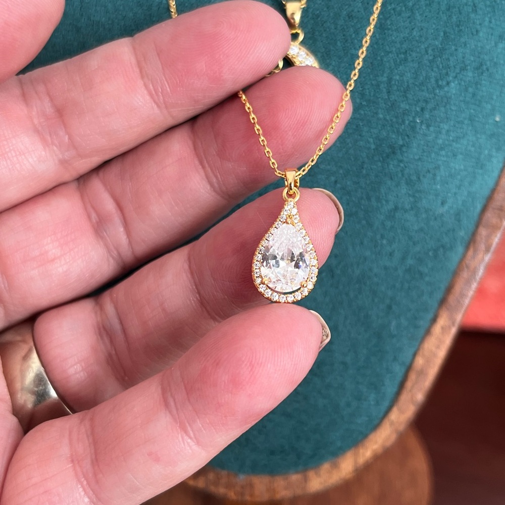 18k GF Gold Layer Necklace Set w/ Pear & Moon Pendants; Star Ring; HeartBracelet - Picture 6 of 10